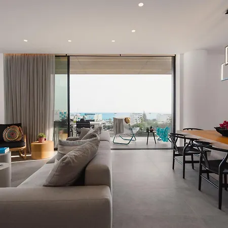Eden Seaview Apartment *