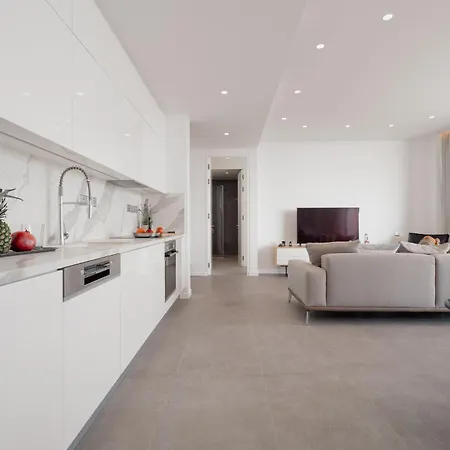 Eden Seaview Apartment